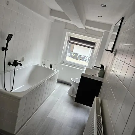 Asanov Retreat Homestay *